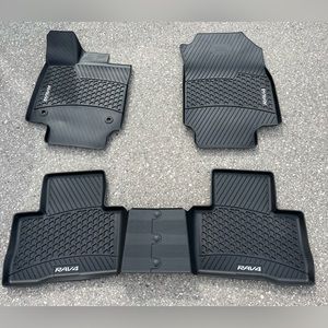 NEW Toyota Rav 4 Hybrid OEM All Weather Floor Mat